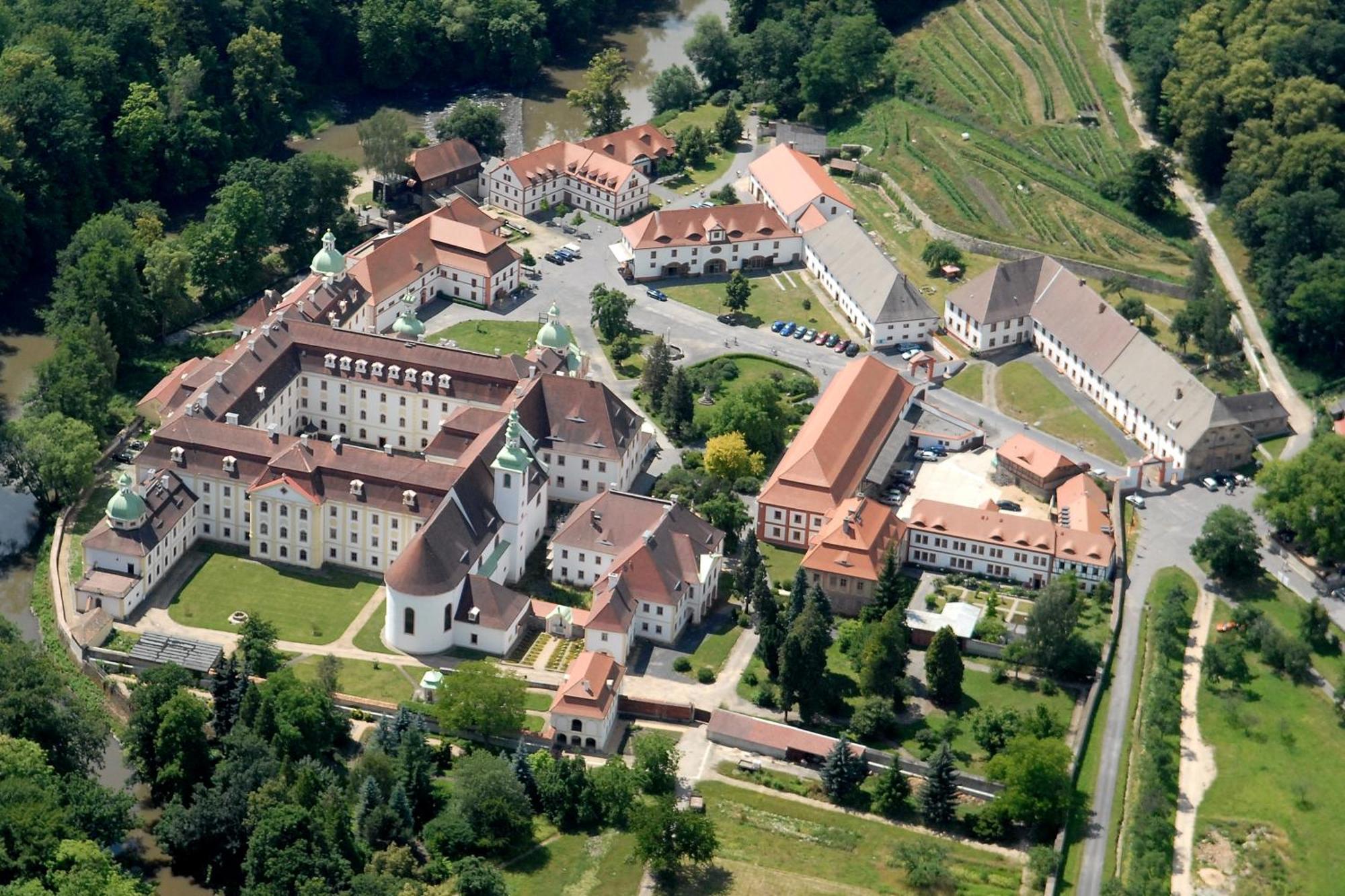 Gaestehaeuser St. Marienthal Kültér fotó