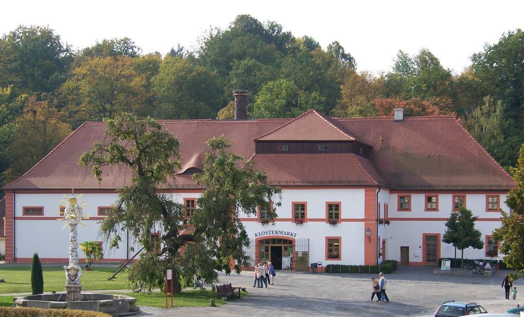 Gaestehaeuser St. Marienthal Kültér fotó